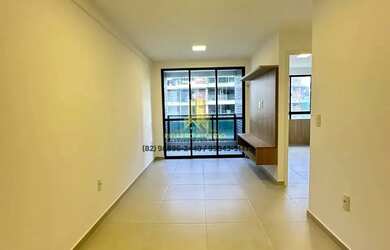 Imagem 3: Ponta Verde, apto com 2/4 e móveis planejados, a 50 metros da beira-mar