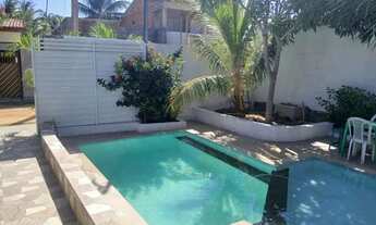 Imagem 3: Casa com piscina na praia