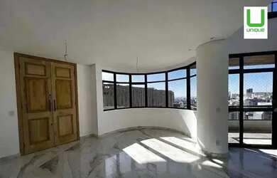 Imagem 4: Cobertura de Alto Padrão com Vista Panorâmica