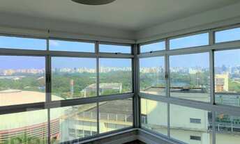 Imagem 3: Apartamento - Ibirapuera - Vista Panorâmica. Três dormitórios, duas vagas. 150 m² úteis