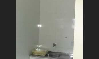 Imagem 3: Kitnet de 2/4, localizado na Trav. Castelo Branco, incluso IPTU