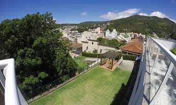 Imagem 3: Apartamento para venda tem 88 metros quadrados com 3 quartos em Pantanal - Florianópolis