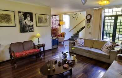 Imagem 5: Belissimo Sobrado com 6 dormitorios 3 suites, churrasqueira e forno ,4 garagem ,escritorio