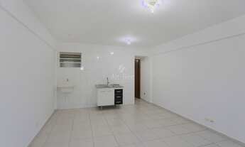 Imagem 2: Kitnet/conjugado para aluguel possui 20 metros quadrados com 1 quarto em Liberdade - São P