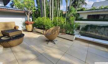 Imagem 7: Casa para venda possui 560 metros quadrados com 5 quartos em Jardim Cordeiro - São Paulo