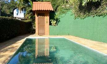 Imagem 5: Casa para venda possui 335 metros quadrados com 3 quartos em Itaipava - Petrópolis