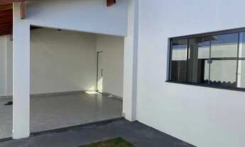 Imagem 2: Casa para Venda em Uberlândia, Luizote de Freitas, 3 dormitórios, 1 suíte, 1 banheiro, 2 v