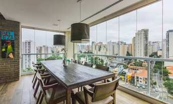 Imagem 5: Imóvel de 317m², com 3 suítes