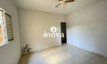 Imagem 6: Casa para locação, 2 quartos, 1 suíte, 2 vagas, Lourdes, Bairro de - Uberaba/MG