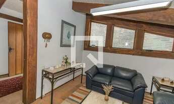 Imagem 2: Casa à Venda - Bairro das Palmeiras, 4 Quartos, 502 m2