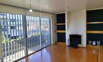 Imagem 7: Casa semimobiliada com área construída de 199m² privativos e terreno com 369m². Com 3 dorm