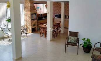 Imagem 7: Casa de alto padrão com área gourmet, no Boa Vista em Ibiporã