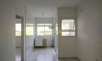 Imagem: Apartamento sobre loja com 2 dormitórios