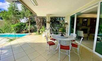 Imagem 6: Casa a Venda no Condomínio Vila Alpina com 3 Quartos - 315m² área construída e 1.000 m² de