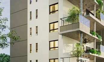 Imagem 2: Amplo Apartamento à Venda - 3 Dormitórios, 4 Banheiros e 2 Vagas de Garagem - Oportunidade