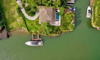 Imagem 7: Espetacular mansão moderna em cond. de luxo, com vaga de barco e aeroporto