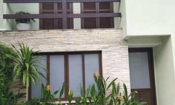 Imagem 2: Casa em condomínio disponível para locação de temporada em Juquei com pisc privat e a 100m