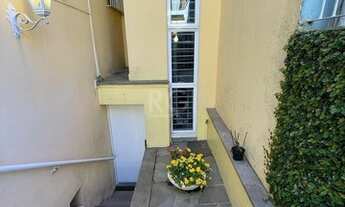 Imagem 4: Casa 3 dormitórios com uma 1 suite, 2 banheiros, terraço, bem iluminada. Próxima ao Shoppi