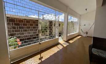 Imagem 2: Casa para venda com 180 metros quadrados com 4 quartos em Jatiúca