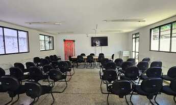 Imagem: Prédio Comercial - Praça Camerino - Centro