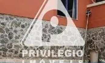 Imagem 2: Casa Espaçosa com Piscina e Vista para Pedra da Gávea São Conrado