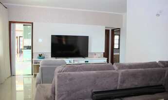 Imagem 3: Casa Alto Padrão no Centro - 4 Quartos (2 Suítes) - Máxima Segurança e Espaço