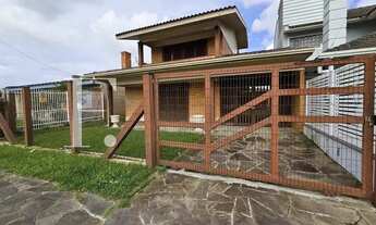 Imagem 2: Sobrado à Venda à Uma Quadra do Mar