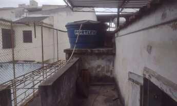 Imagem 2: Imóvel para venda possui 77 metros quadrados com 2 quartos em Centro - Niterói - RJ