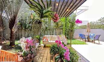 Imagem 2: Casa sobrado mobiliada de 343m² com 03 suítes para locação e venda em condomínio - Alphavi