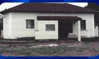 Imagem: CASA - Área de terreno de 3.172,50m²