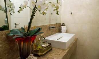 Imagem 4: Sobrado para venda com 718 metros quadrados com 4 suítes no Alphaville Ipê