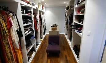 Imagem 5: Casa de condomínio sobrado para venda tem 860 metros quadrados com 5 quartos