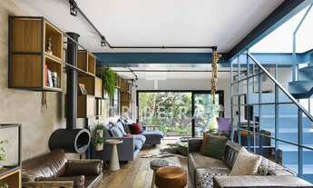 Imagem: Casa recém reformada de 229m², com 2 suítes