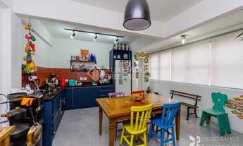 Imagem 7: ESSE APTO. É PARA QUEM GOSTA DE ESPAÇO - ENORME LIVING 04 AMB.- 04 DORM.Porto Alegre - RS