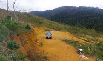 Imagem 2: Terreno fazenda da grama