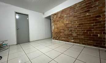 Imagem 3: Alugo casa em otima localização com 2 dormitórios