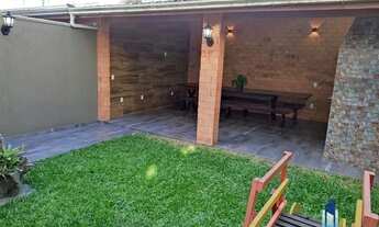 Imagem 2: Casa para Venda em Camboriú, CENTRO, 3 dormitórios, 2 suítes, 3 banheiros, 2 vagas