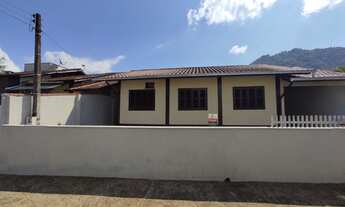 Imagem: Casa à venda, 3 quartos, sendo 1 suíte