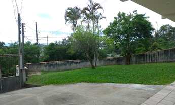 Imagem 2: Aluga-se apartamento com amplo quintal