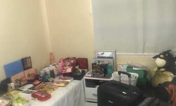 Imagem 3: Aluga-se um 1 qua apto para mulheres de respeito e boa indole (tem cama e guarda roupa