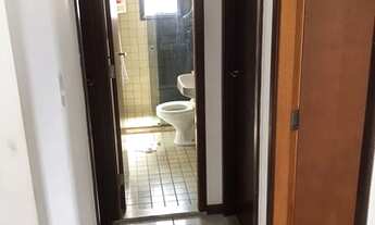 Imagem: Aluga-se quarto sem mobília no Villa di