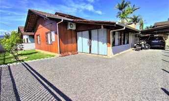 Imagem: Casa à venda, 3 quartos, sendo 1 suíte