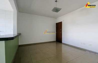 Imagem 3: Apartamento para aluguel, 3 quartos, 1 suíte, 2 vagas, Centro - Divinópolis/MG