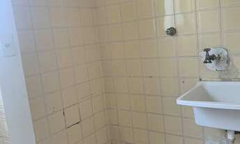 Imagem 5: Apartamento para aluguel e venda possui 56 metros quadrados com 2 quartos