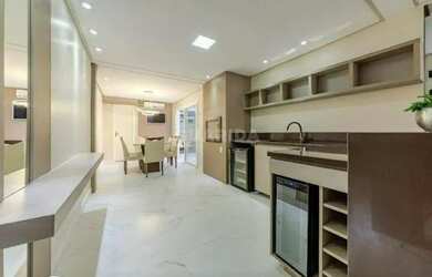 Imagem 9: Casa em condomínio mobiliada com 3 dormitórios, sendo 1 suíte, e 2 vagas de garagem no bai