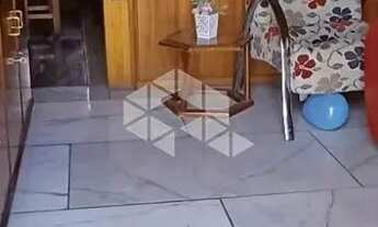 Imagem 2: Casa à Venda no Bairro Pé de Plátano. 3 dormitórios, dois banheiros e garagem coberta