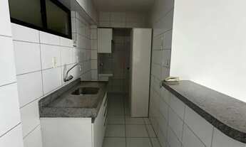 Imagem 7: 02 quartos sendo 01 suíte, móveis fixos, na Ponta Verde