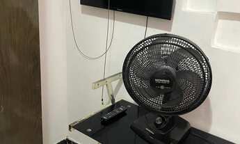 Imagem: Aluga-se quarto mobiliado na coroa do meio