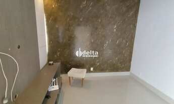 Imagem 4: Casa residencial com 3 suites disponível para locação no bairro Jardim Karaíba em Uberlând