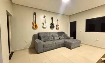 Imagem 6: Casa bem localizada, 3 quartos/2 suítes, Garagem coberta para 2 carros, sacada aberta